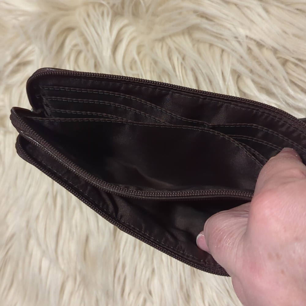 Coach khaki/mahogany double zip wallet - Picture 9 of 10